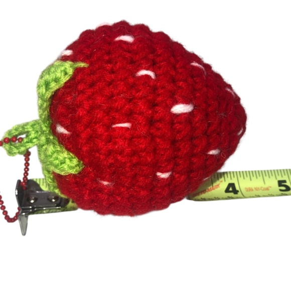 Handmade Crochet Strawberry Keychain 🍓 Cute Bag Charm - Picture 14 of 15